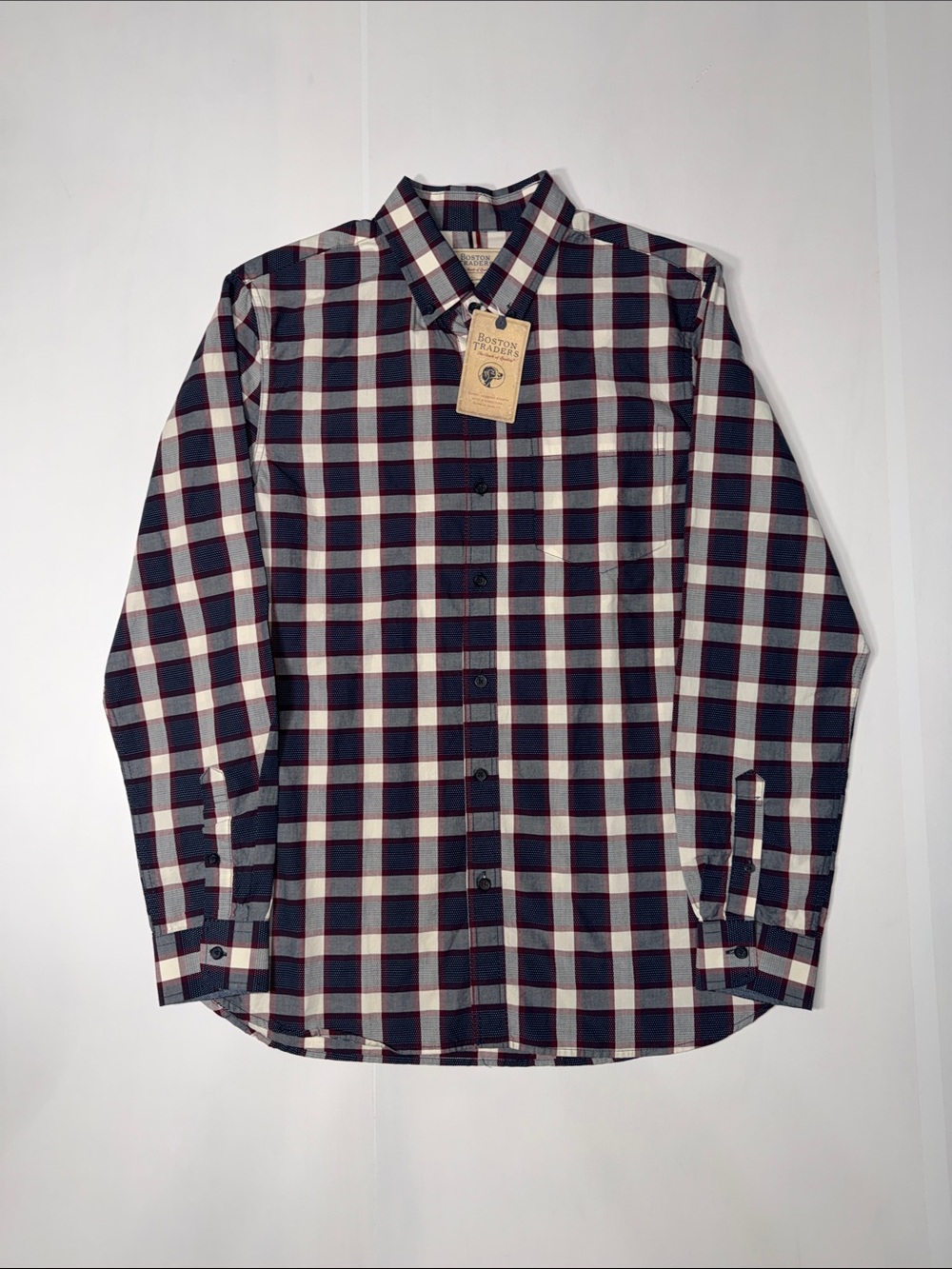 Boston Traders Men's Navy and White Plaid Button-Up Shirt M NWT